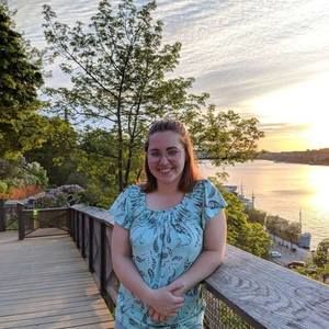 Meet your Posher, Hannah